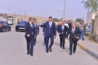 Qaradağ Rayon İcra Hakimiyyətinin başçısı Natiq Əliyev Puta qəsəbəsində sakinlərlə görüşüb və vətəndaşların səyyar qəbulunu keçirib.