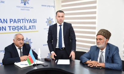 Qaradağ rayonunda ağsaqqallarla görüş keçirilib