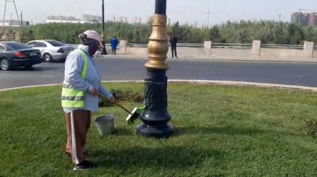 "Şəhərsalma və Memarlıq ili" çərçivəsində Qaradağ rayonu Lökbatan qəsəbəsi ərazisində genişmiqyaslı təmizlik işləri aparılmışdır.