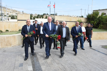 Qaradağ rayonunun Lökbatan qəsəbəsində şəhid Tərlan Rüstəmovun anım mərasimi keçirilib