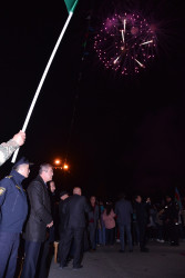 Zəfər Günü: Qaradağda qürur dolu silsilə tədbirlərdən sonra Bayram konserti və atəşfəşanlıq