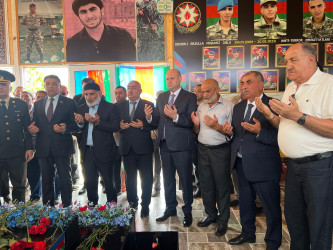 Qaradağ rayonunun Qobustan qəsəbəsində şəhid Ərzulla Həsənlinin xatirəsi anılıb