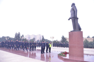 Qaradağ Azərbaycanın Ümummilli Lideri, Ulu Öndər Heydər Əliyevin əziz xatirəsi bir daha böyük ehtiramla anıldı.