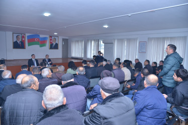 Qaradağ Rayon İcra Hakimiyyətinin başçısı Süleyman Mikayılovun növbəti səyyar qəbulu Şonqar qəsəbəsində keçirilib.