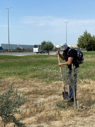 Qaradağ Şüşə Zavodu Ulu Öndər Heydər Əliyevin anadan olmasının 100-cü ildönümü ilə bağlı Qaradağ Rayon İcra Hakimiyyətinin təşəbbüsü ilə keçirilən ümumrayon iməcliyə qoşuldu