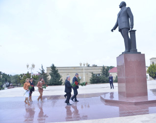 “Heydər Əliyev və Azərbaycan dili” mövzusunda elmi-praktik konfrans keçirildi