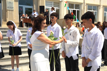 Qaradağ rayonunda ümumtəhsil məktəblərində “Son zəng” tədbirləri qeyd olundu.