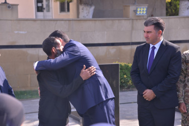Vətən Müharibəsi şəhidi Surxayev Yunis Rafik oğlunun altıncı il dönümü münasibətilə anım mərasimi keçirilmişdir.