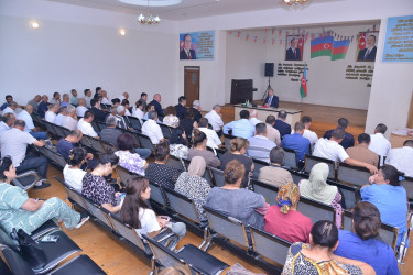 Qaradağ Rayon İcra Hakimiyyətinin başçısı Süleyman Mikayılovun Ələt qəsəbəsində səyyar qəbulu keçirilmişdir
