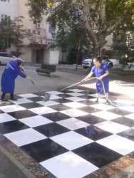 Sahil qəsəbəsində təmizlik işləri davam etdirilir