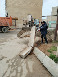 Qaradağ rayonunda Lökbatanda B.Niftəliyev küçəsində abadlıq işləri aparılır