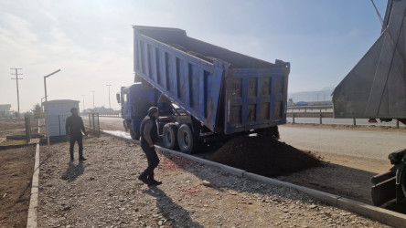 Qaradağ rayonu Qobustan qəsəbəsində yenidənqurma və abadlıq işləri həyata keçirilmişdir.