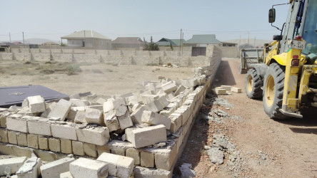 Qaradağ rayonunda qanunsuz tikililər və torpaq zəbtinə qarşı tədbirlər görülüb