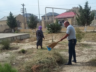 Qaradağ rayonunda yerləşən təhsil müəssisələri Ulu Öndər Heydər Əliyevin anadan olmasının 100-cü ildönümü ilə bağlı Qaradağ Rayon İcra Hakimiyyətinin təşəbbüsü ilə keçirilən iməcliyə qoşuldu.