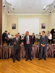Lökbatan qəsəbəsindəki Cabbar Qaryağdıoğlu adına 9 nömrəli Uşaq Musiqi Məktəbində müstəqilliyimizin 107-ci ildönümünə həsr olunmuş tədbir