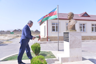 Qaradağ Rayon İcra Hakimiyyətinin başçısı Süleyman Mikayılov Çeyildağ qəsəbə sakinləri ilə növbəti səyyar görüş keçirib