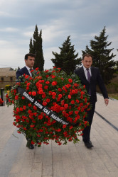 Vətən Müharibəsi Qəhrəmanı kapitan Abdullayev Rəşad Arif oğlunun adı Qardağ rayon İcra Hakimiyyəti tərəfindən əbədiləşdirildi.