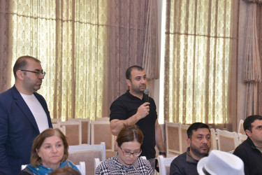 Qaradağ Rayon İcra Hakimiyyətinin başçısı Süleyman Mikayılovun Sahil qəsəbəsində səyyar qəbulu keçirilmişdir