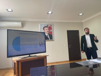 “Dövlət orqanlarında inzibati vəzifələrin tutulması şərtləri və qaydaları” mövzusunda təlim keçirilmişdir.