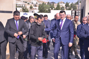 Vətən Müharibəsi şəhidi Surxayev Yunis Rafik oğlunun altıncı il dönümü münasibətilə anım mərasimi keçirilmişdir.