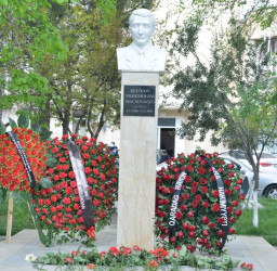 Qaradağ rayonu Sahil qəsəbəsində Seyidov Məhərrəm Məcnun oğlunun anım mərasimi keçirilib.