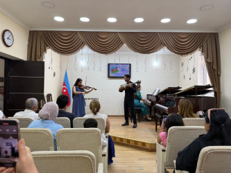 28 nömrəli Uşaq  Musiqi Məktəbində " 28 May - Müstəqillik Günü " - nə həsr olunmuş tədbir