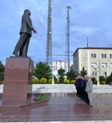 Qaradağ Rayon Heydər Əliyev Mərkəzində 28 May – Müstəqillik Gününə həsr olunmuş dəyirmi masa keçirilmişdir