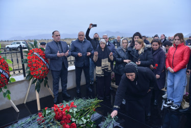 33 ildən sonra tapılaraq dəfn olunan şəhid Əzizov Fikrət Abbas oğlunun 40 mərasimi keçirilmişdir.