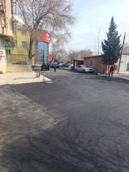 Qaradağ rayonu Sahil qəsəbəsində asflat örtüyü salınır