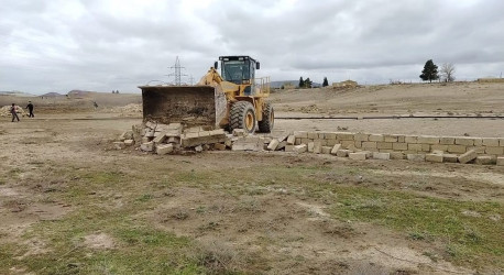 Sanqaçal qəsəbəsində qanunsuz tikinti işlərinin qarşısı alınması işləri davam edir
