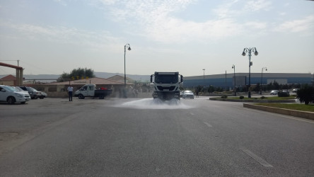 "Şəhərsalma və Memarlıq ili" çərçivəsində Qaradağ rayonu Lökbatan qəsəbəsi ərazisində genişmiqyaslı təmizlik işləri aparılmışdır.