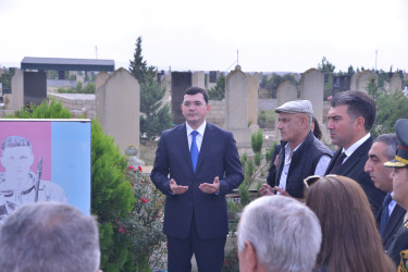 Vətən Müharibəsi şəhidi Əhmədov Cavanşir Xeyrulla oğlunun altıncı ildönümü münasibəti ilə anım mərasimi keçirilib.