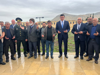 Vətən Müharibəsi şəhidi Aslanov Elşən Alxas oğlunun anım mərasimi keçirilib.