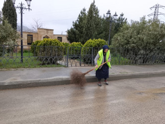 Qaradağ rayonu Qobustan qəsəbəsi ərazisində təmizlik və abadlıq işləri aparılmışdır