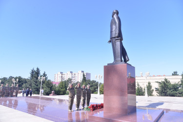 Ümummilli Lider Heydər Əliyevin anadan olmasının 102-ci  ildönümü