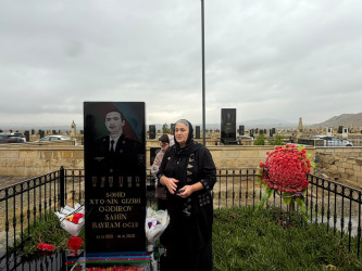 Qaradağ rayonunda Vətən Müharibəsi şəhidi Qədirov Şahin Bayram oğlunun altıncı il dönümü münasibətilə anım mərasimi keçirilmişdir