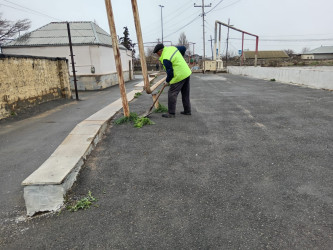 Qaradağ rayonu Qızıldaş qəsəbəsində ətraf mühitin qorunması və abadlığın təmin olunması məqsədilə genişmiqyaslı təmizlik işləri aparılmışdır.