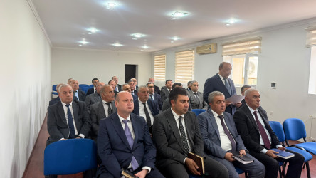 Qaradağ rayonunda kommunal məsələlərlə bağlı müşavirə keçirilib