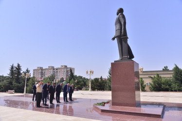 “Azərbaycanda ictimai-siyasi sabitlik və sosial-iqtisadi inkişaf” mövzusunda dəyirmi masa keçirildi