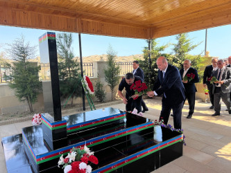 Qaradağ rayonunun Qobustan qəsəbəsində şəhid Sadiq Əzizlinin xatirəsi anılıb