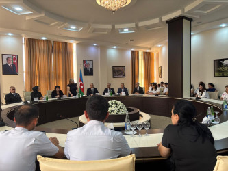 Qaradağ rayonunda “Qəhrəmanlıq tariximiz” mövzusunda dəyirmi masa keçirilib
