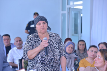 Qaradağ Rayon İcra Hakimiyyətinin başçısı Süleyman Mikayılovun Qobustan qəsəbəsində səyyar qəbulu keçirilib