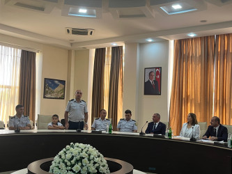 “Zəfərin zirvəsi – Suverenlik” adlı dəyirmi masa keçirilib