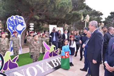 Zəfərin Sədası: Lökbatanda Heydər Əliyev Parkında Möhtəşəm Sərgi