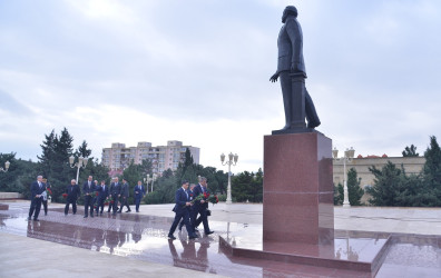 Heydər Əliyev Mərkəzində Ulu Öndər Heydər Əliyevin əziz xatirəsinə həsr olunmuş dəyirmi masa keçirildi.