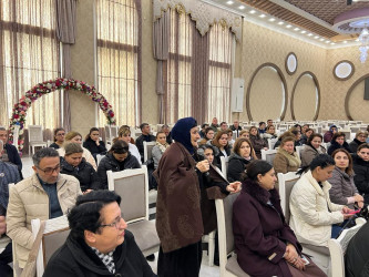 Qaradağ Rayon İcra Hakimiyyətinin başçısı Süleyman Mikayılovun Sahil qəsəbəsində səyyar qəbulu keçirilmişdir.