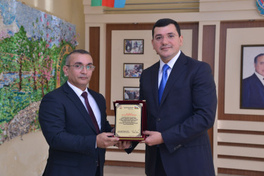 Qaradağda Beynəlxalq Müəllimlər Günü qeyd olunub
