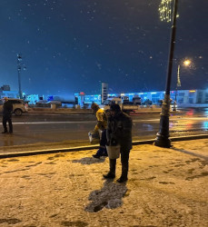 Qaradağ yollarının qardan təmizlənməsi gecə saatlarında davam edir