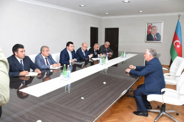 Qaradağ Rayon İcra Hakimiyyətinin başçısı Natiq Əliyev Qaradağ Rayon İcra Hakimiyyətində sakinlərlə görüşüb və vətəndaşların qəbulunu keçirib.