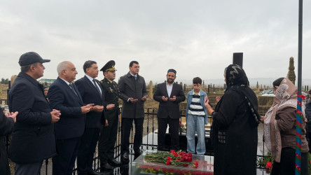 Qaradağ rayonunda Vətən Müharibəsi şəhidi Qədirov Şahin Bayram oğlunun altıncı il dönümü münasibətilə anım mərasimi keçirilmişdir